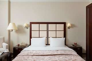 Гостиница Гранд Отель ОКА Премиум Нижний Новгород Классический с 1 кроватью (первой категории)-2