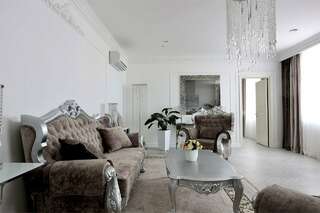 Гостиница Гранд Отель ОКА Премиум Нижний Новгород Сьют Барокко-8