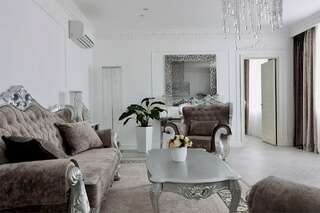 Гостиница Гранд Отель ОКА Премиум Нижний Новгород Сьют Барокко-7